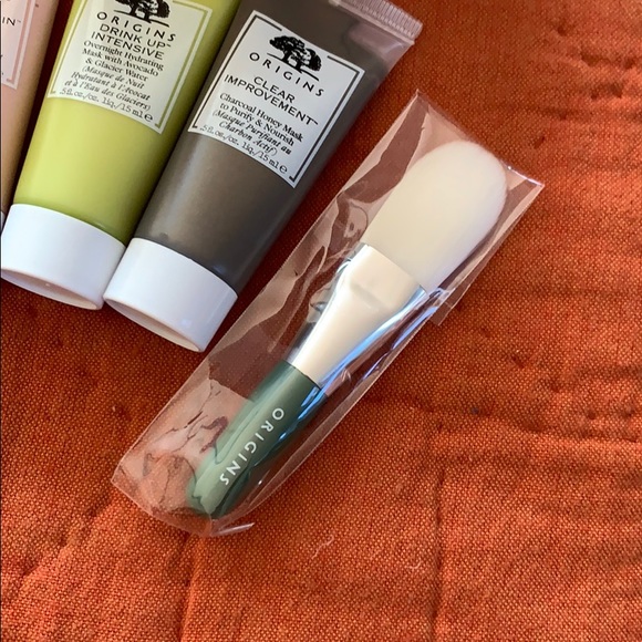 Origins 5 piece mask and moisture set - Picture 4 of 4